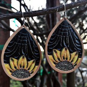 RESTOCKED 💕 Leather Sunflower Earrings - Black
